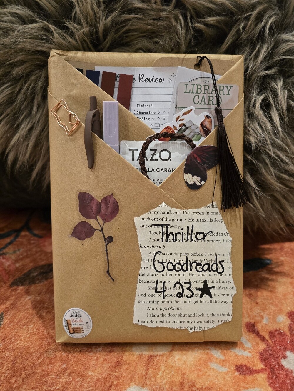 📚✨ BLIND DATE WITH A BOOK — Mystery Book-Thriller